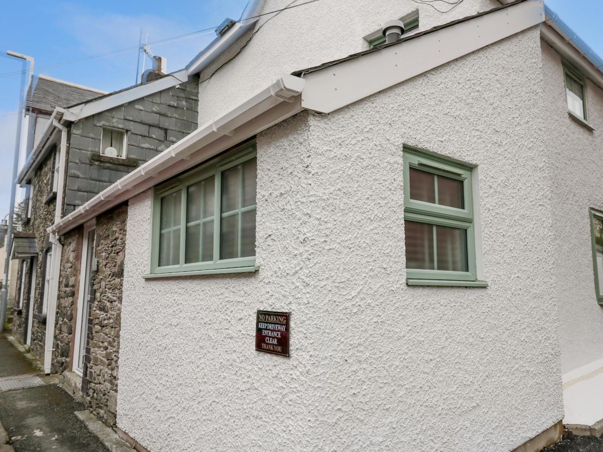 1 Penporth * Rhayader